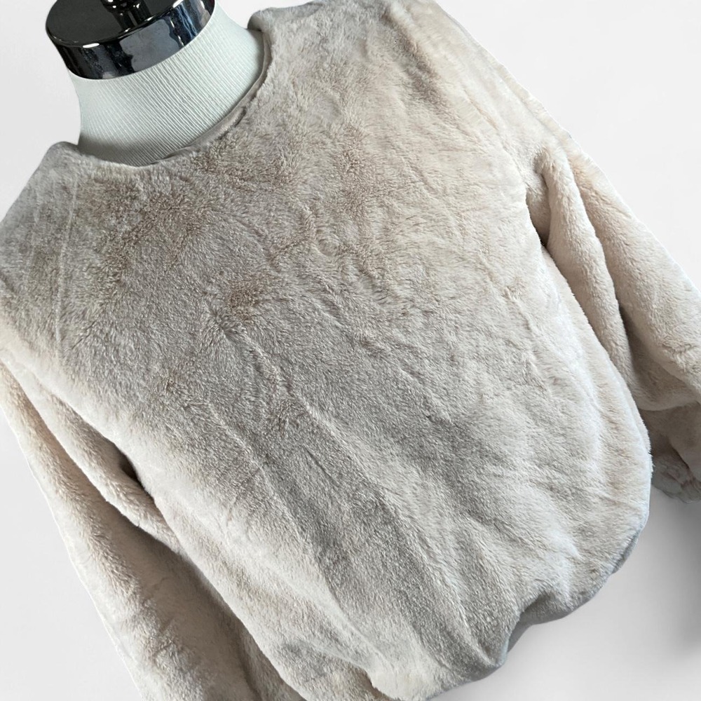 Womens Philosophy Cream Faux Fur Pullover WARM & COZY Sweater (Small)